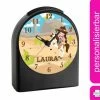 CreaDesign Kinder Funkwecker Personalisiert Mit Namen Cowgirl Atom-/Funkuhr, 12-Stunden-Anzeigeformat, Schlummerfunktion, Nachtlicht, Geräuschlos/Ohne Ticken -Audio Rabatte 20307016 01