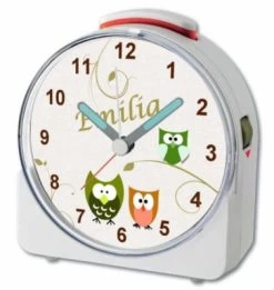 CreaDesign Kinder Funkwecker Weiß Personalisiert Mit Namen Eule Grün Beige 12-Stunden-Anzeigeformat, Geräuschlos/Ohne Ticken, Nachtlicht -Audio Rabatte 28901724 04