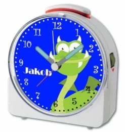 CreaDesign Kinder Funkwecker Weiß Personalisiert Mit Namen Drache Grün 12-Stunden-Anzeigeformat, Geräuschlos/Ohne Ticken, Nachtlicht 10 CreaDesign Kinder Funkwecker Weiß Personalisiert Mit Namen Drache Grün 12-Stunden-Anzeigeformat, Geräuschlos/Ohne Ticken, Nachtlicht -Audio Rabatte 28901864 04