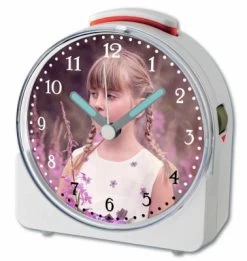 CreaDesign Kinder Funkwecker Weiß Personalisiert Mit Namen Kinder Funkwecker Weiß Mit Persönlichem Foto 12-Stunden-Anzeigeformat, Geräuschlos/Ohne Ticken, Nachtlicht -Audio Rabatte 28902040 03