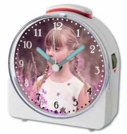 CreaDesign Kinder Funkwecker Weiß Personalisiert Mit Namen Kinder Funkwecker Weiß Mit Persönlichem Foto 12-Stunden-Anzeigeformat, Geräuschlos/Ohne Ticken, Nachtlicht -Audio Rabatte 28902040 04