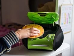 Lenco SCD-24 Grün/schwarz - Boombox CD-Player Mit Radio Und Kopfhöreranschluss 9 Lenco SCD-24 Grün/schwarz - Boombox CD-Player Mit Radio Und Kopfhöreranschluss -Audio Rabatte 7192994 03